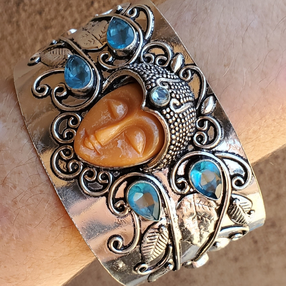 New Oversized Carved Goddess Face Blue Quartz 925 Silver Bracelet.